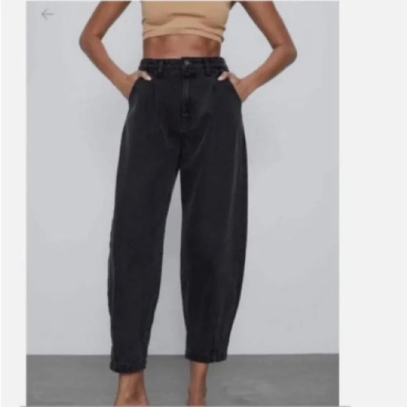 Zara NEW Black Wash High Rise Paper Bag Pleated Slouchy Tapered Mom Jeans Sz. XS - Picture 1 of 8